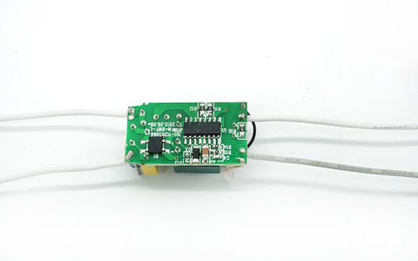 可控硅调光电源内置FSDLF0507251 可控硅调光电源内置FSDLF0507251