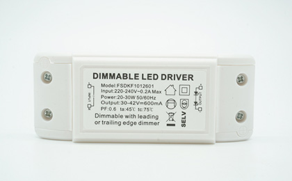 可控硅调光电源外置FSDLE0306701